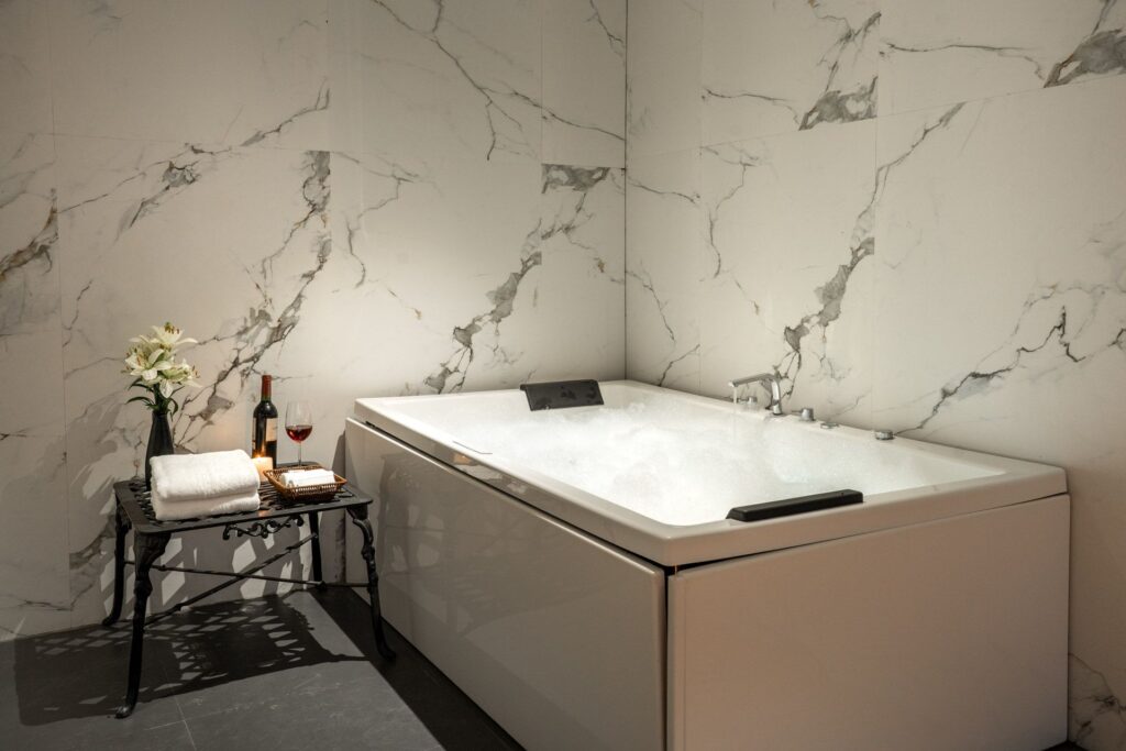 Stunning Villa near Karnal with Jacuzzi